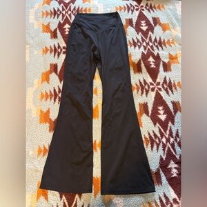 halara crossover high waisted flare legging